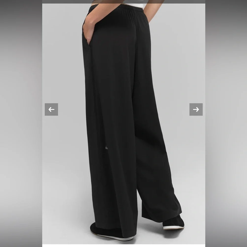 ALO Yoga Breezy Wide Leg Pant (Regular) XS NWT